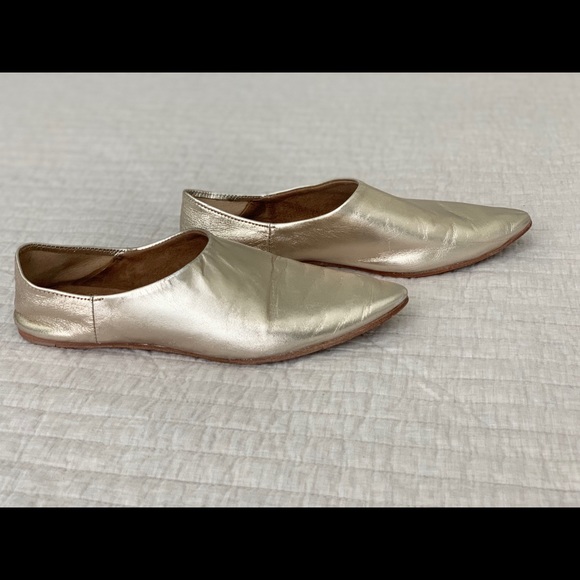 jeffrey campbell gold shoes